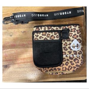 HYDROJUG LEOPARD SLEEVE